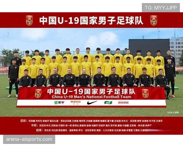 中国男足备战世预赛关键轮次，战术体系构建与人员调配受关注
